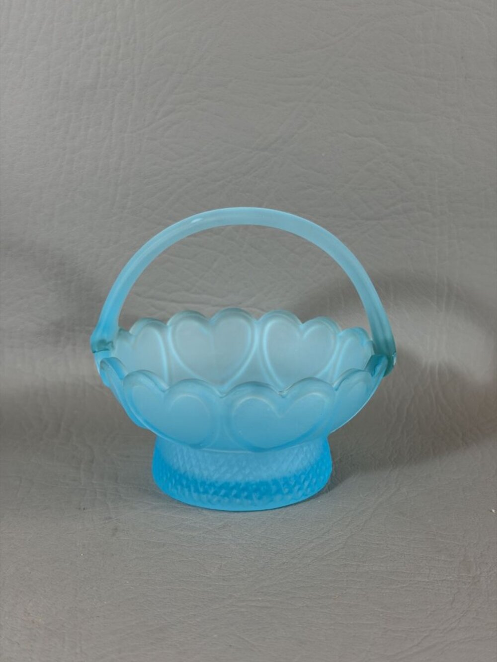 Vintage Frosted Blue Satin Glass Mini Basket Embossed Hearts Candy Dish Trinket - Picture 4 of 12